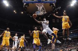 梅西迎来二十赛季出色发挥，法国队观众热烈欢呼！比赛高潮迭起