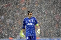 Ming意外战胜TES,比赛局势复杂引爆全场!全场沸腾不已