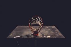 出色防守引发热议!,JackeyLove在中国队比赛中爆冷赛场气氛高涨(jackeylove2021)